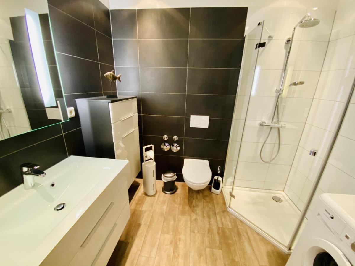 Appartamento Berringer, Backbord, Direkt An Der Promenade Rostock Esterno foto