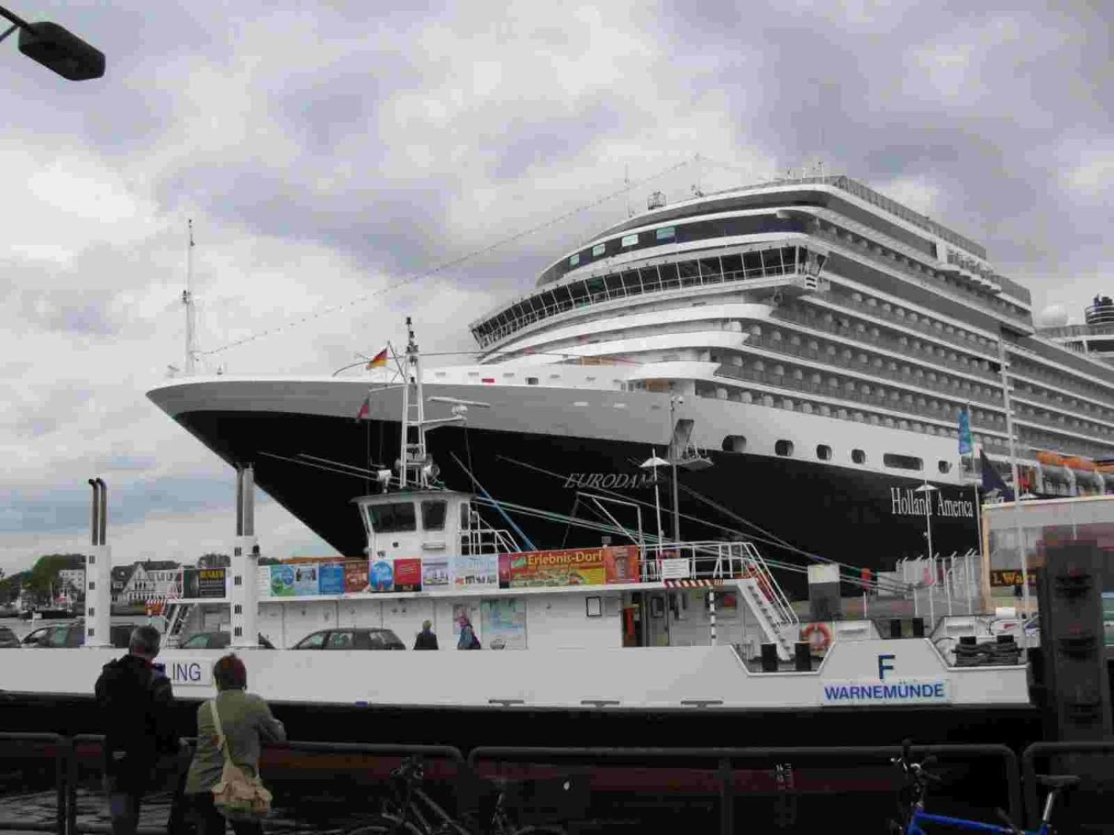 Appartamento Berringer, Backbord, Direkt An Der Promenade Rostock Esterno foto