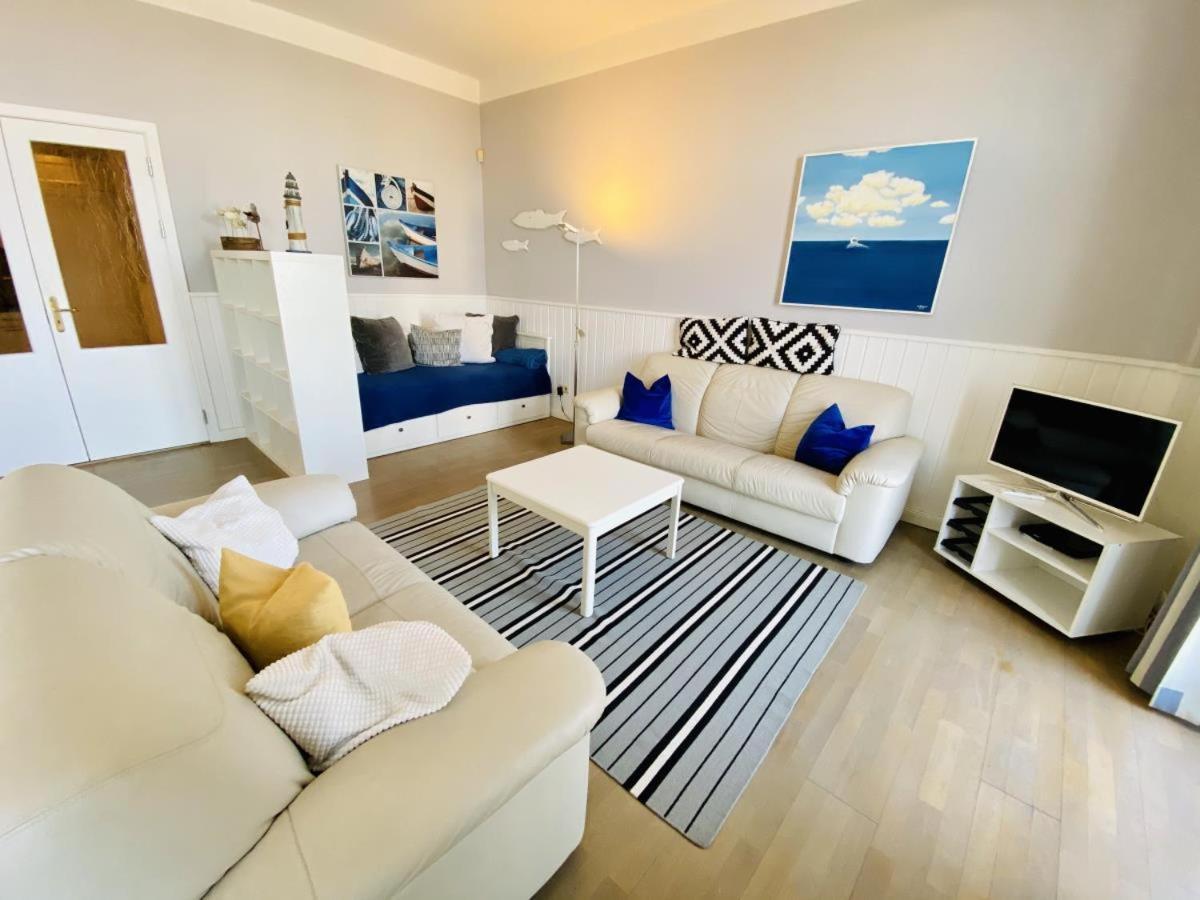 Appartamento Berringer, Backbord, Direkt An Der Promenade Rostock Esterno foto